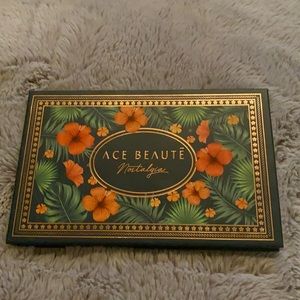 Ace Beaute Nostalgia Palette